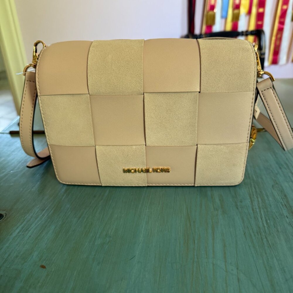 NWT Michael Kors MERCER SM CLUTCH CROSSBODY POWDER BLUSH